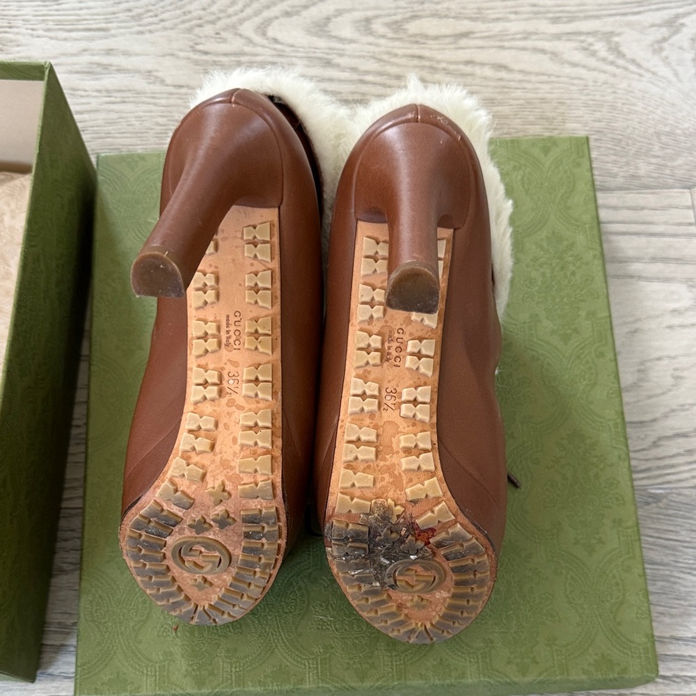 Gucci Women's Brown Leather Fur-Trimmed Boots - Picture 5 of 6